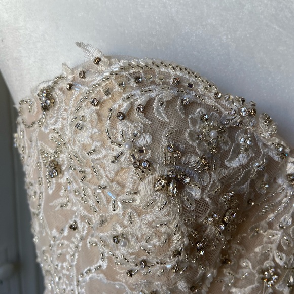 Unaltered Wedding Gown - Picture 3 of 8